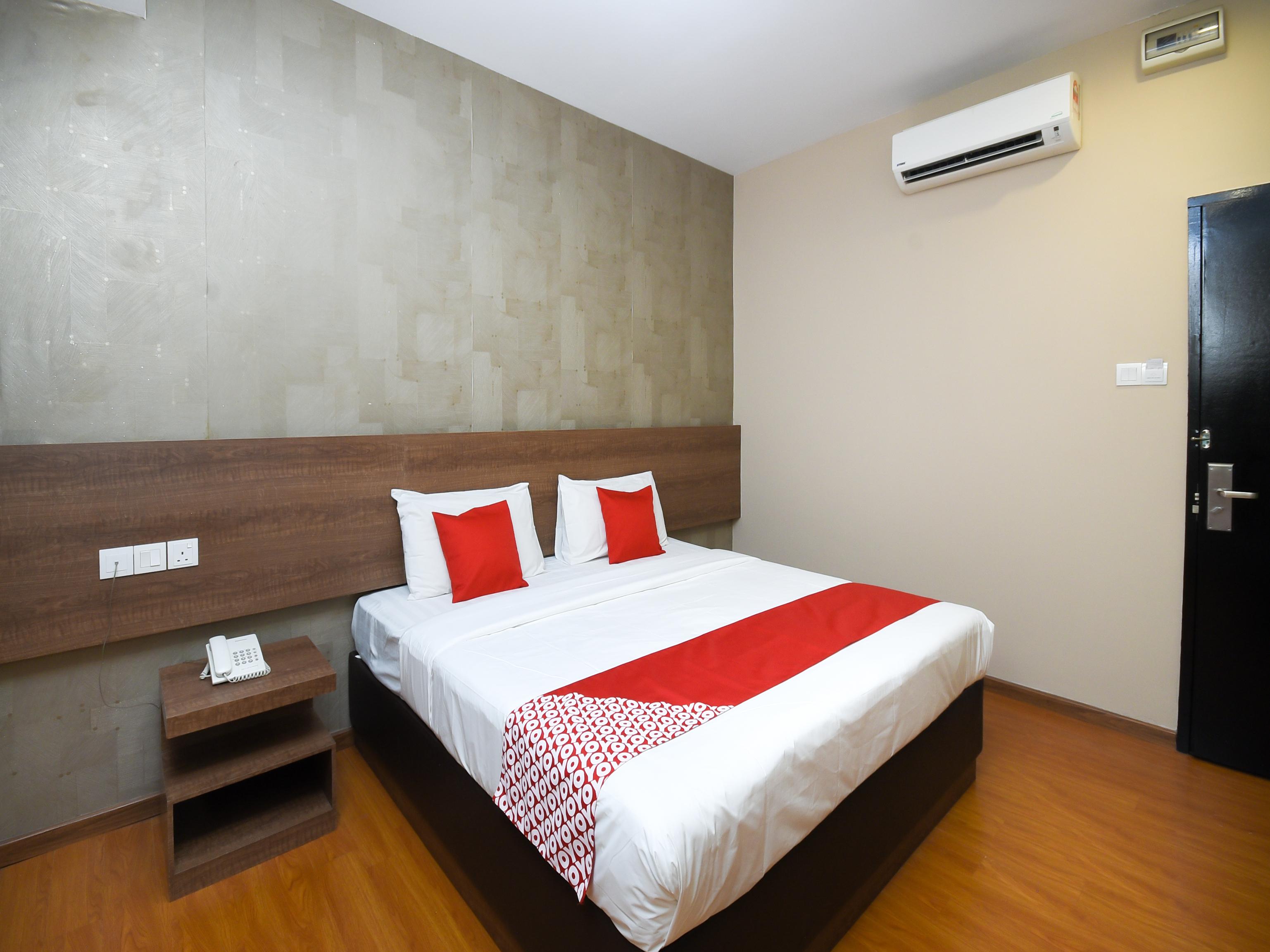 Super Oyo 977 Hong Kong Suites Miri Exterior photo